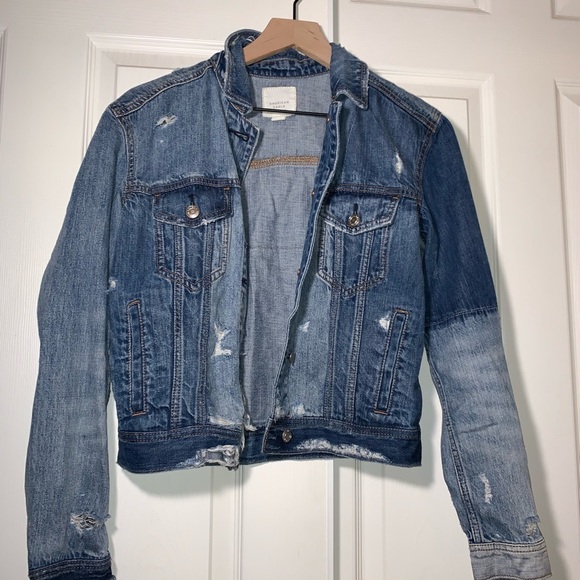 American Eagle Outfitters Jackets & Blazers - American Eagle Distressed Ripped Denim Jean Jacket